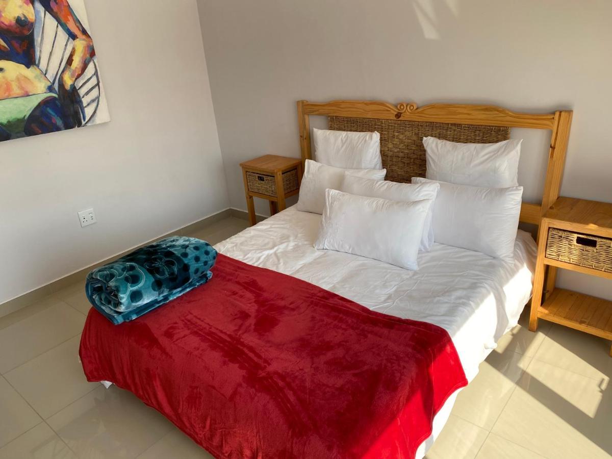 Mukulela Bed & Breakfast Walvis Bay Exterior photo